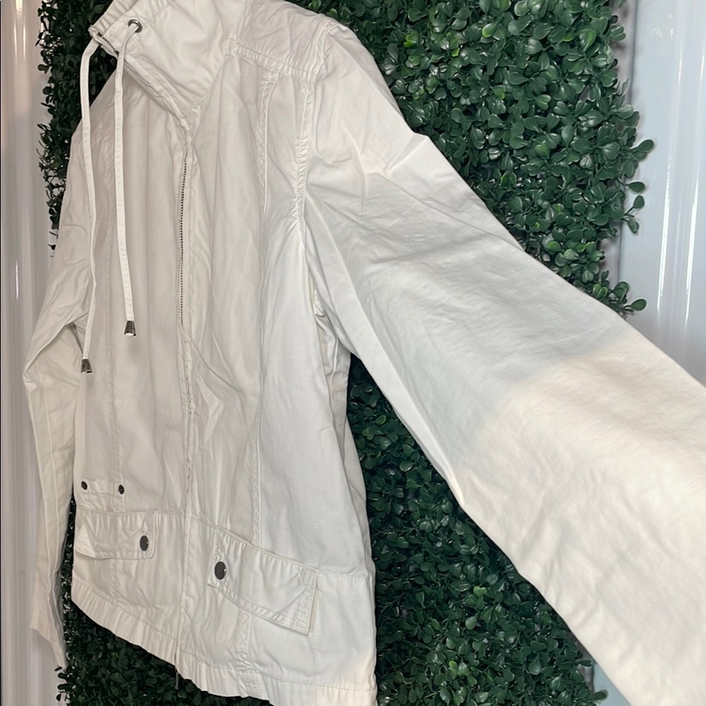 Chico's White Utility Jacket with Structured Silhouette.   E - Picture 4 of 6